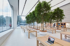 AN 15 06 projets 3 apple store brusselsjpg
